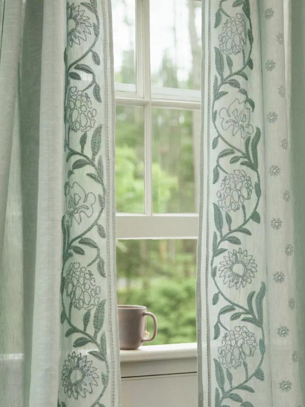 ANTHROPOLOGIE Curtain Pair MANETTE Embroidered Cotton 50 x 84 Unlined  One Panel
